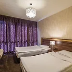 Elegance Hotel 3*