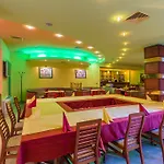 Elegance 3*