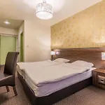 Hotel Elegance 3*