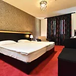 Hotel Elegance
