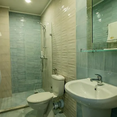Elegance Hotel