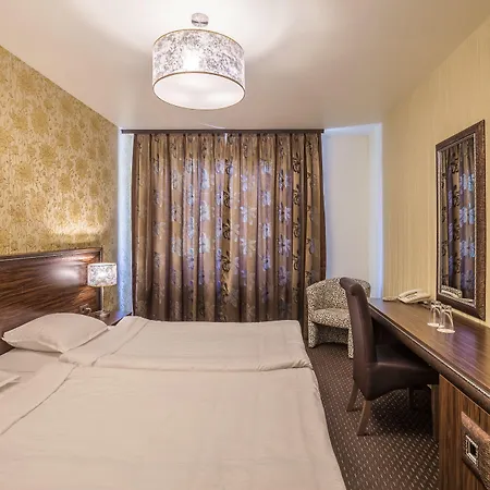 Elegance 3* ستارا زاغورا