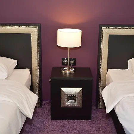 Elegance فندق ستارا زاغورا