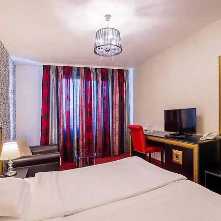 Elegance 3*