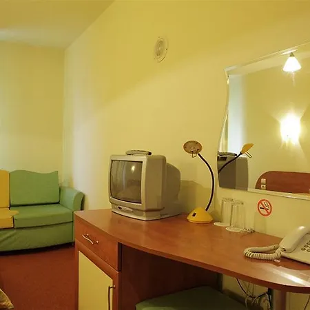 Elegance Hotel 3*