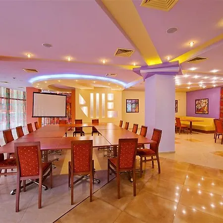 Elegance Hotel 3*