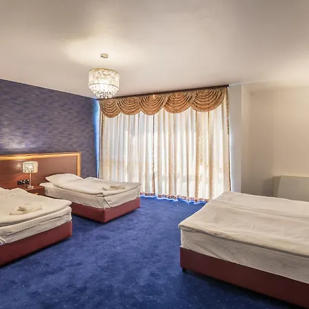 Elegance Hotel 3*
